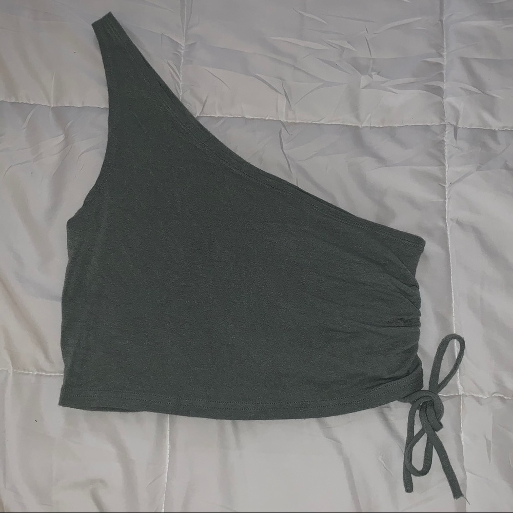 PacSun One Shoulder Crop